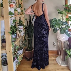 Rhapsody | VTG | Elegant Low Back Velvet Evening Dress